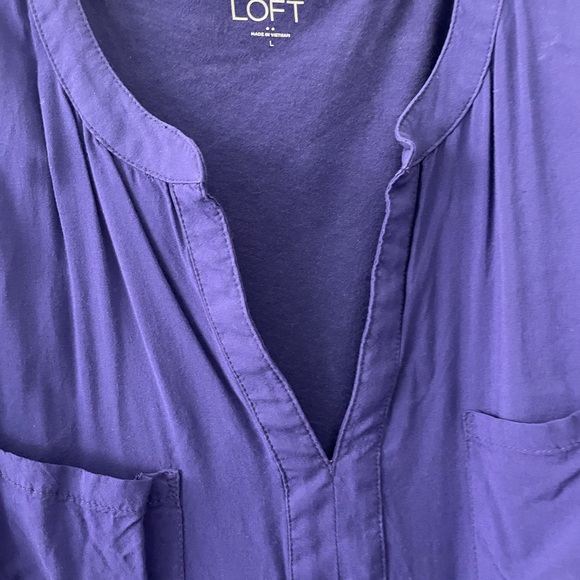 Loft purple size large shirt with two pockets on the chest - Picture 3 of 4